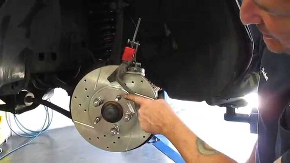 How to check Brake Rotor Runout